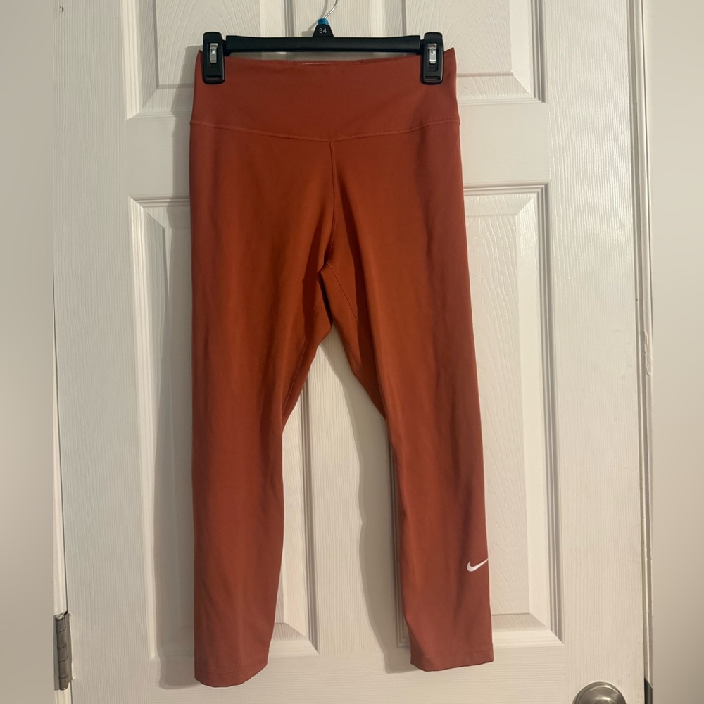 Nike Women's Rust Leggings